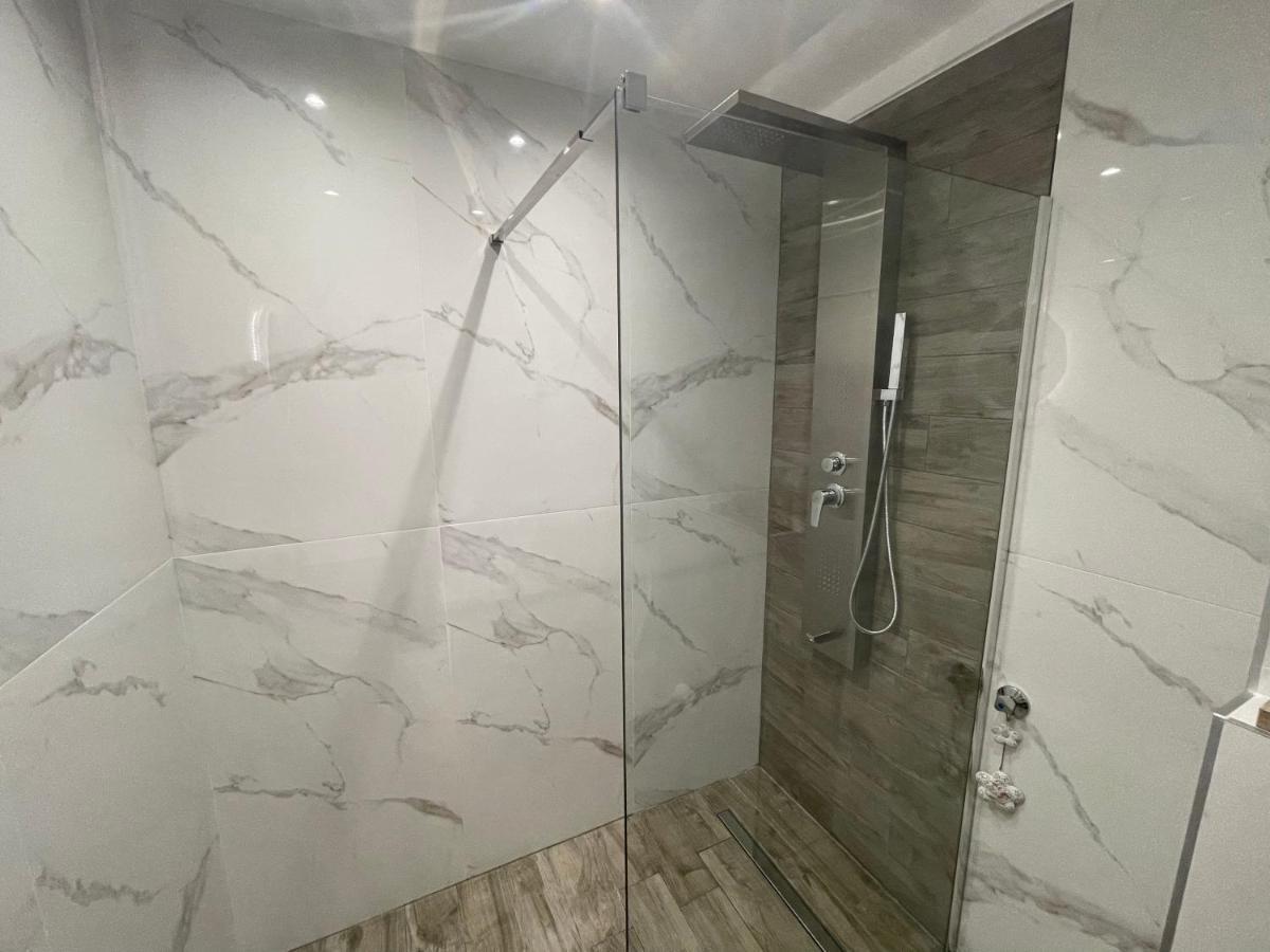 Romanou 26 Apartmán