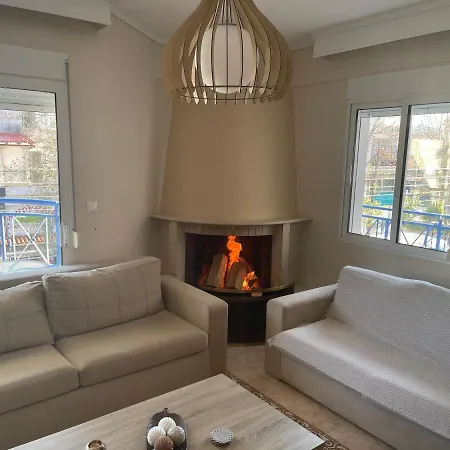 Lovely And Sunny Apartament 300M From Beach!! Peraia  Exterior photo
