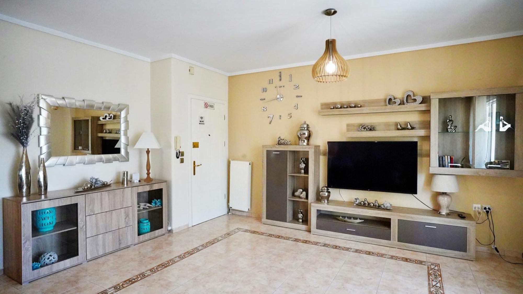 Lovely And Sunny 300m From Beach!! * Peraia (Thessaloniki)