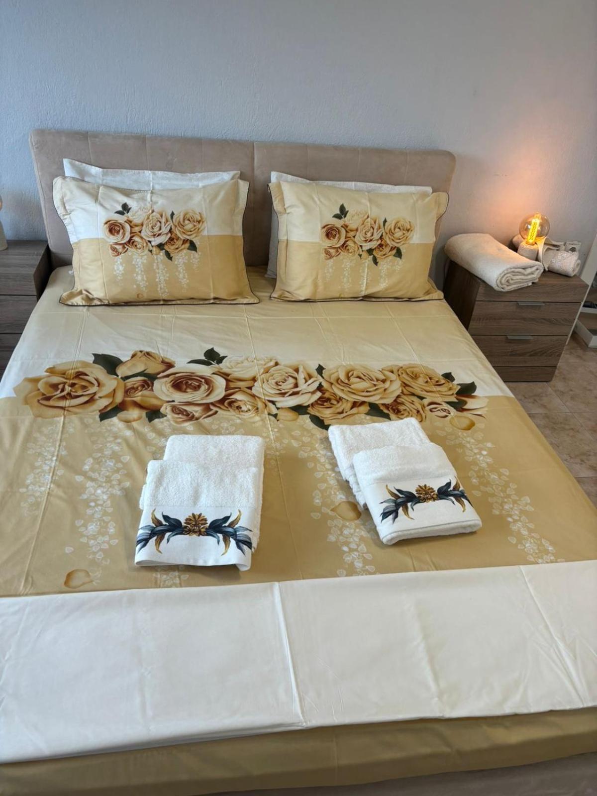 Lovely And Sunny 300m From Beach!! Peraia (Thessaloniki)